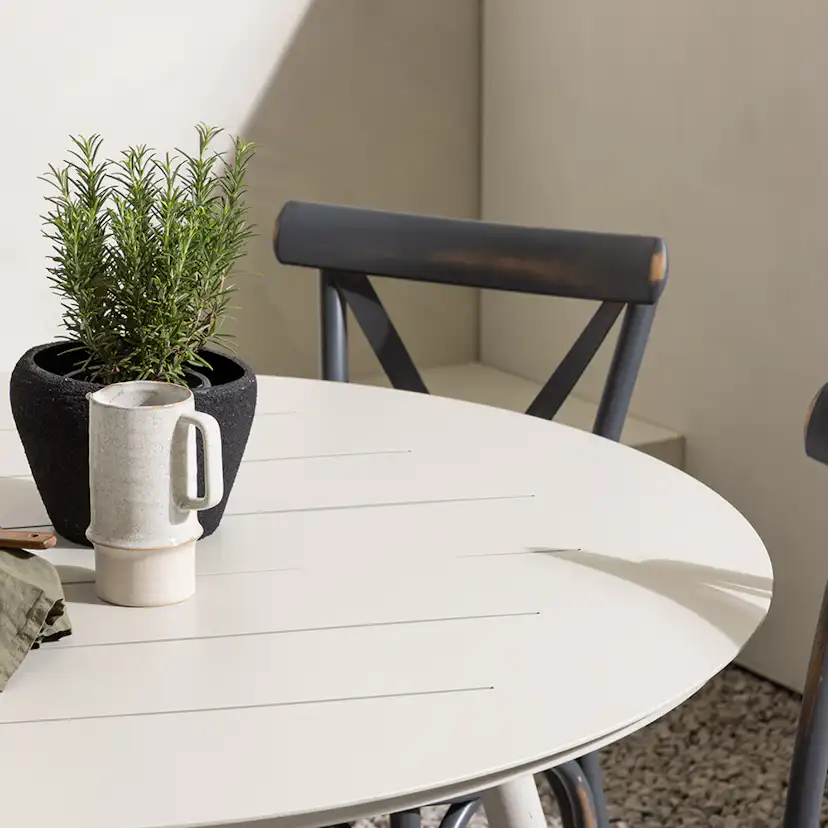 Matgrupp Venture Home Lina Bord med 4 Tablas Stolar