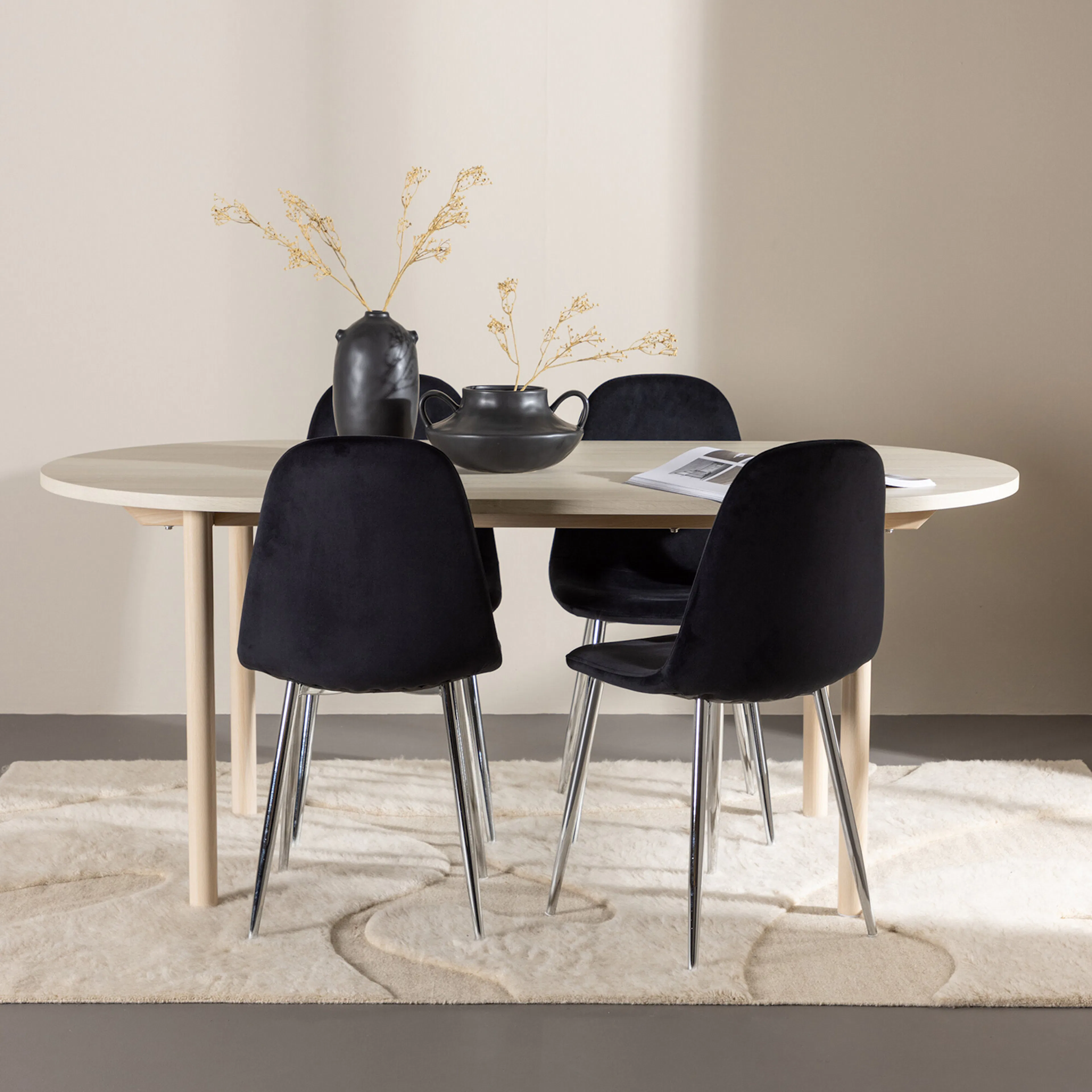 Andy Dining Table with Polar Dining Chair Färg: Vittvätt/Svarta, Ben Stål