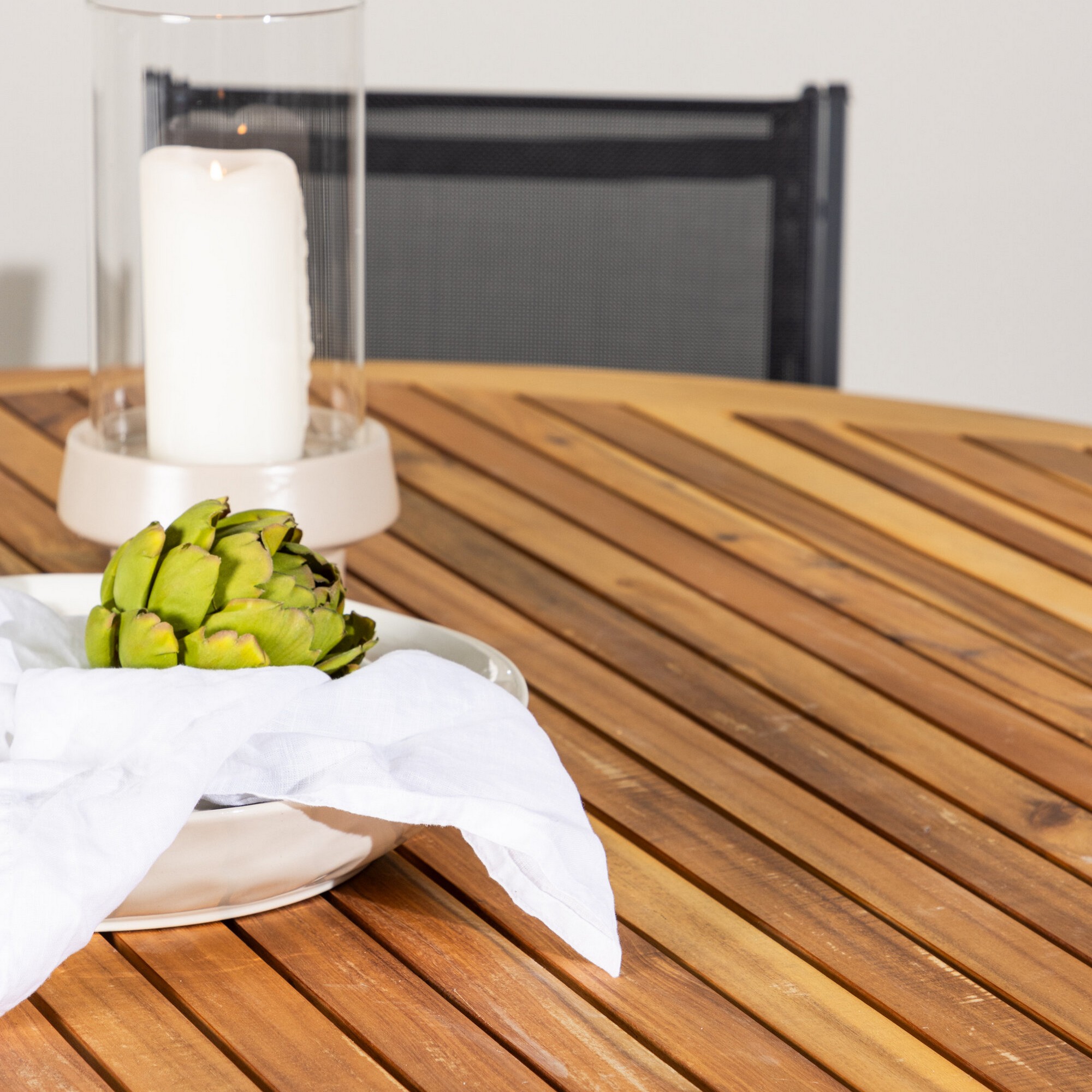 Tucumán Dining Table - Acacia ø120 +Copacabana Stacking Chai Trädgårdsgrupp Venture Home Tucumán med 6 Copacabana Stolar