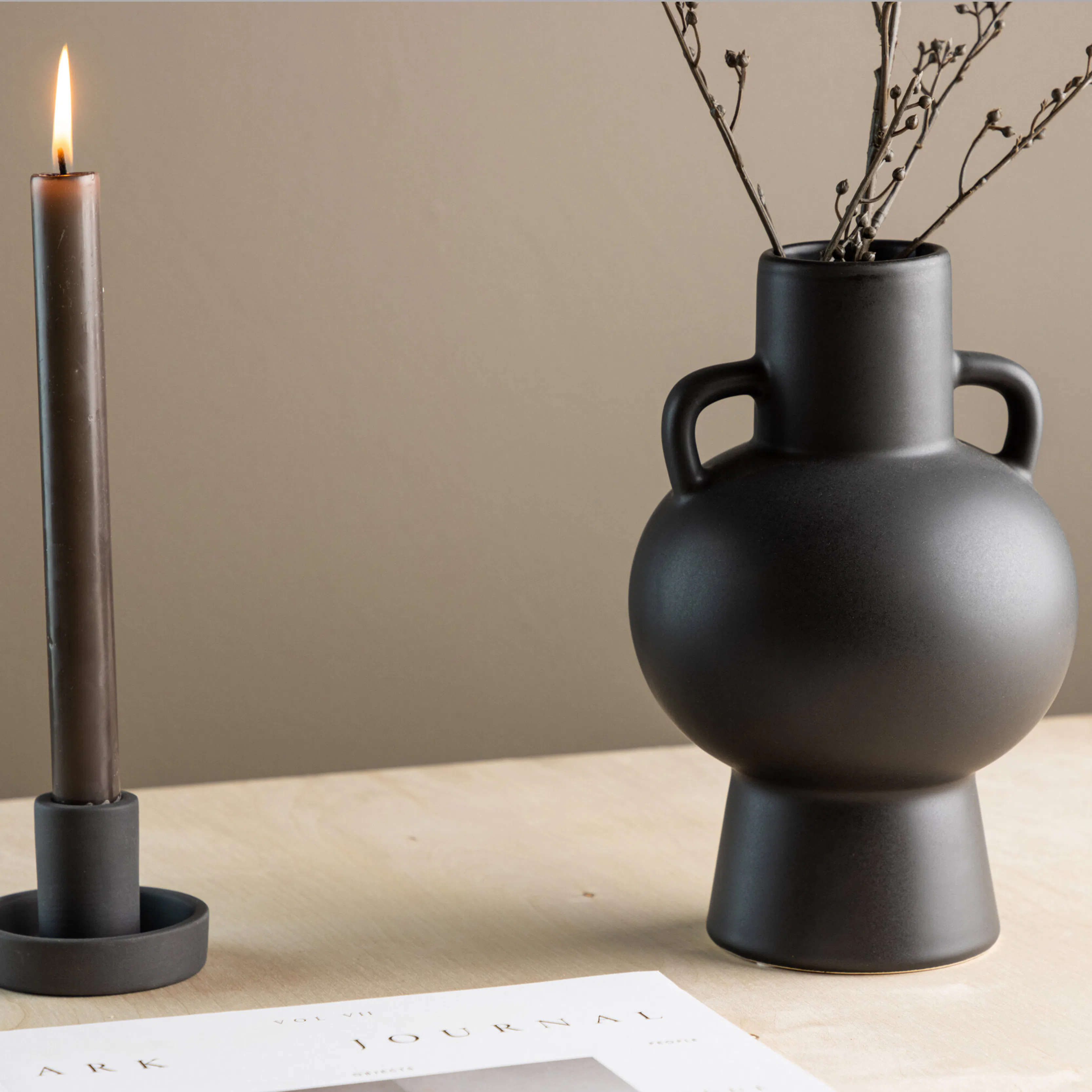 Cent Vase - Matte Black - 16*16*24cm Svart