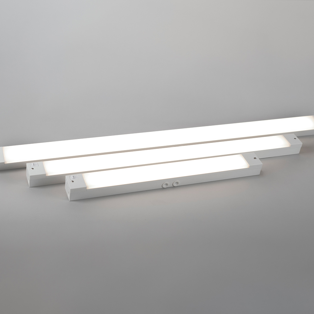 Underskåpsarmatur Hide-A-Lite Arm Kitchen Basic 580 mm
