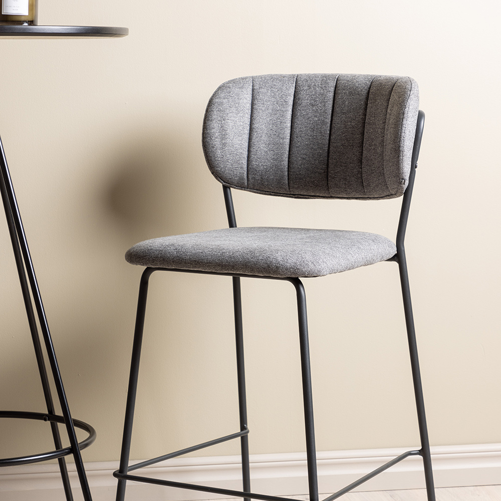 Matgrupp Venture Home Bistro Ø60 cm med 2 st Bell stolar