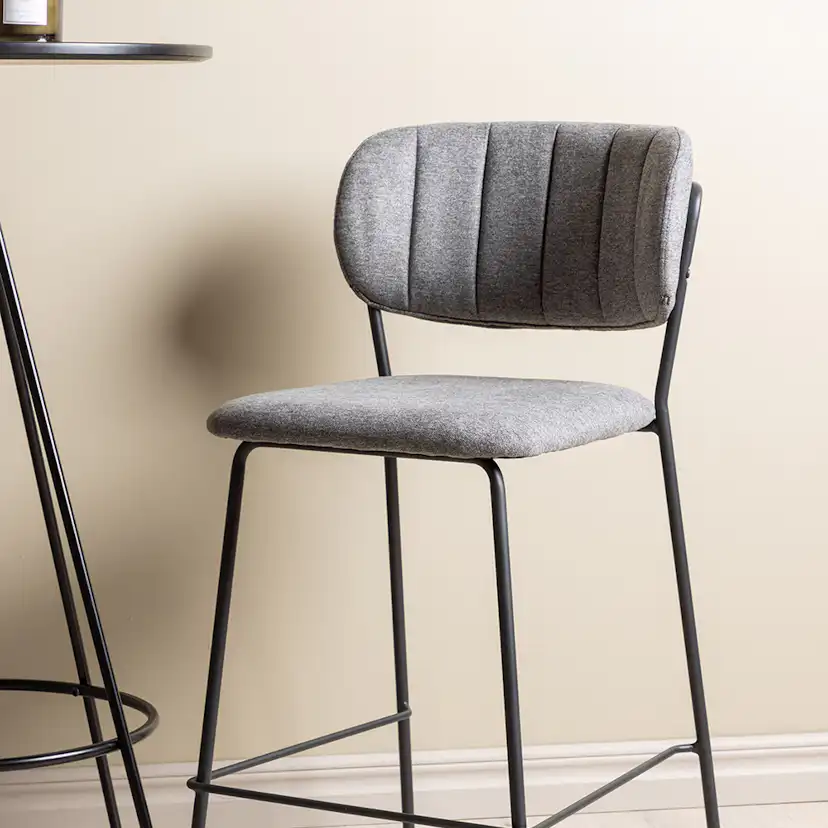 Matgrupp Venture Home Bistro Ø60 cm med 2 st Bell stolar