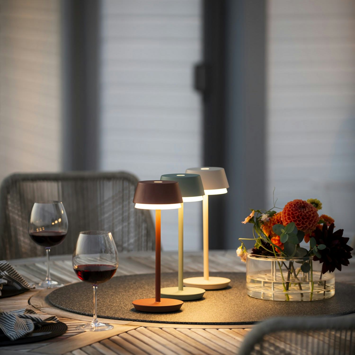 Bordslampa Gnosjö Konstsmide Lyon USB