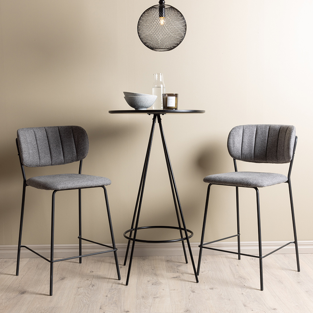 Matgrupp Venture Home Bistro Ø60 cm med 2 st Bell stolar