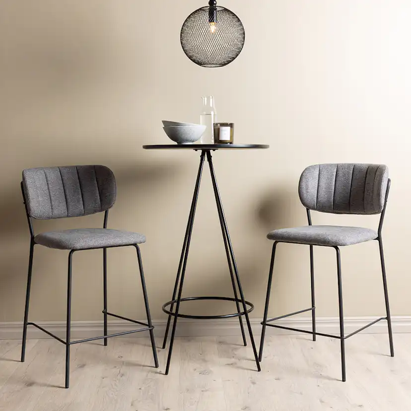 Matgrupp Venture Home Bistro Ø60 cm med 2 st Bell stolar