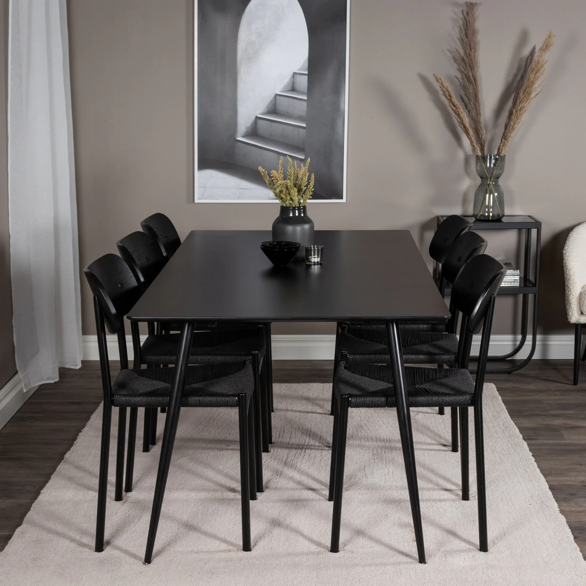 Silar Dining Table - 180 cm - Black Melamine / Black Legs +P Svart