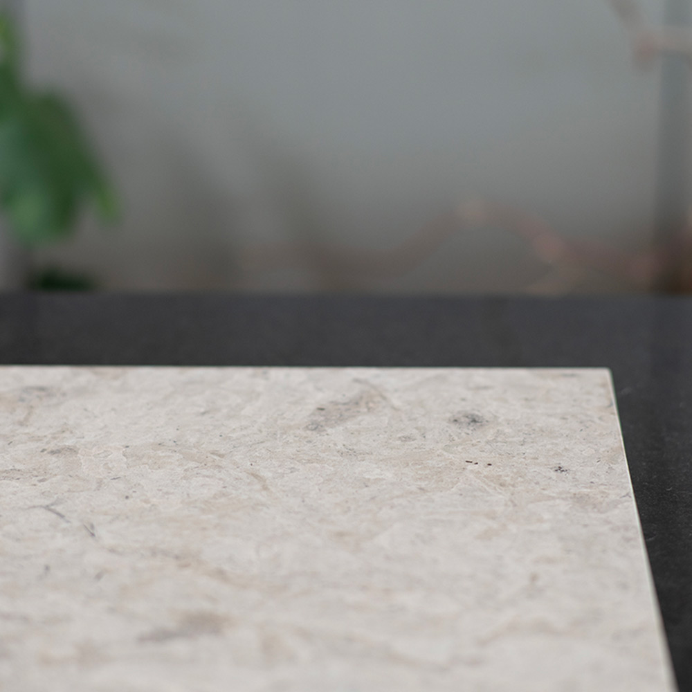 Kalksten Italian Marble Lindholmen 300 mm Fallande Längd Slipad
