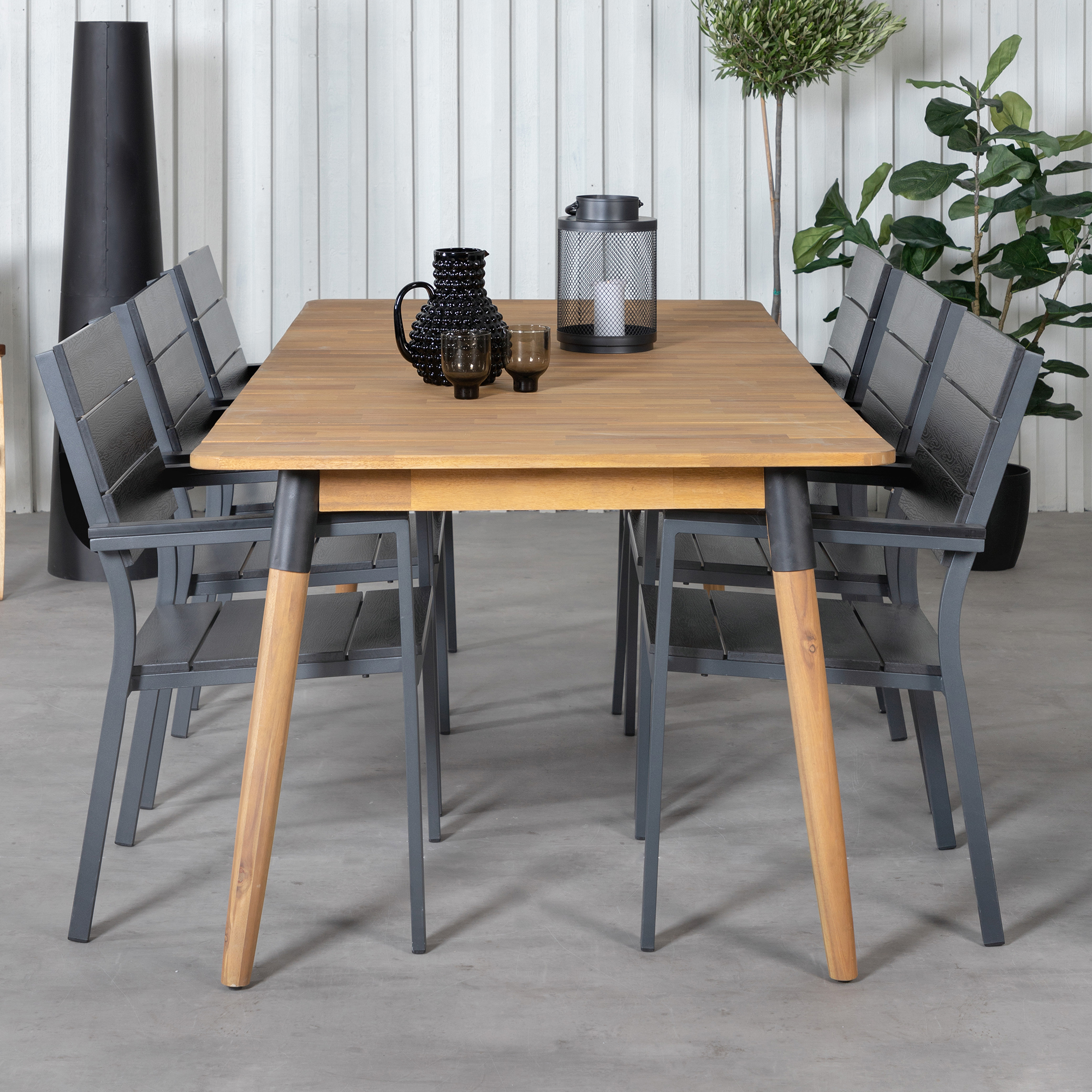 Matgrupp Venture Home Julle med 6 Livia Matstolar