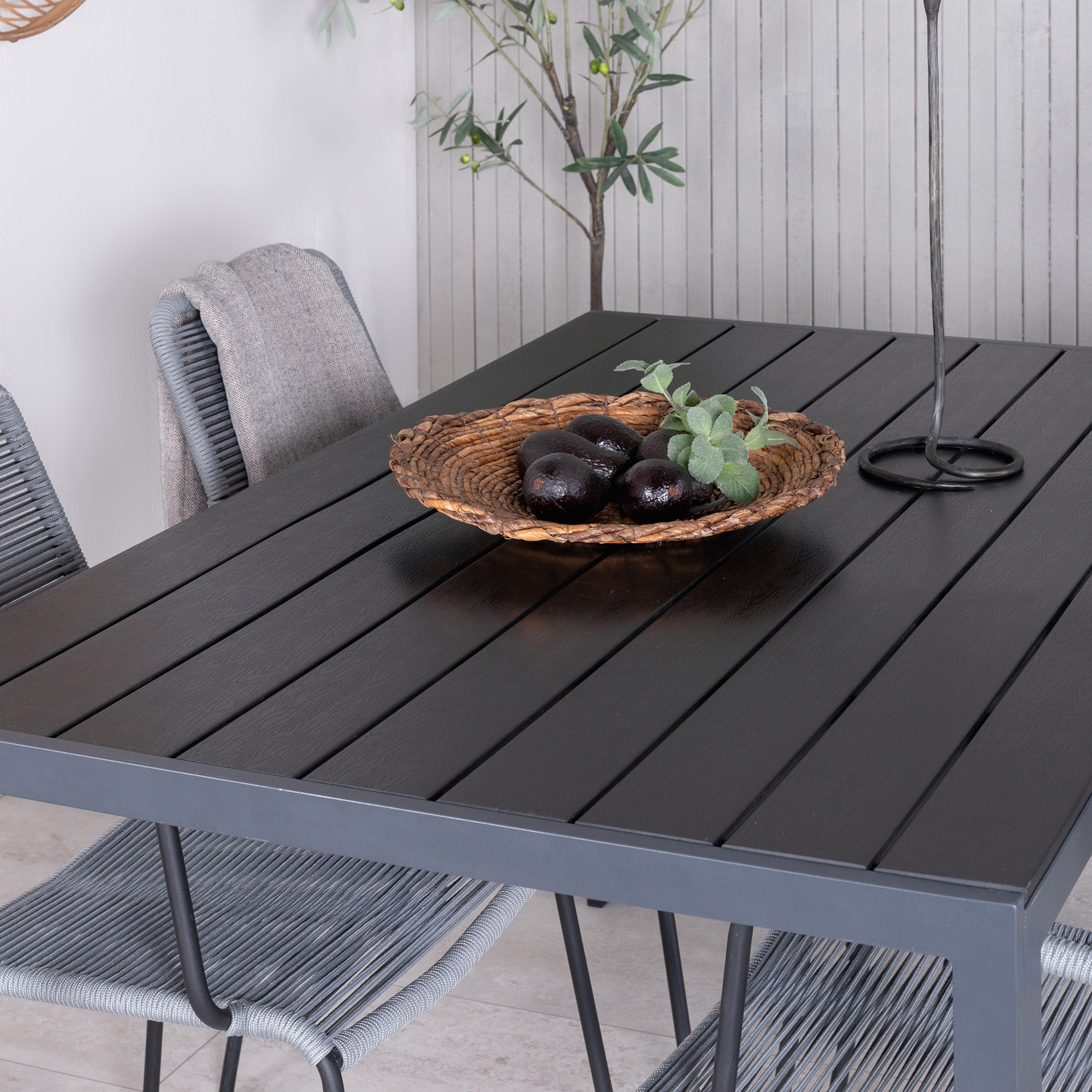 Matgrupp Venture Home Bundy med 4 Levi stolar Grå
