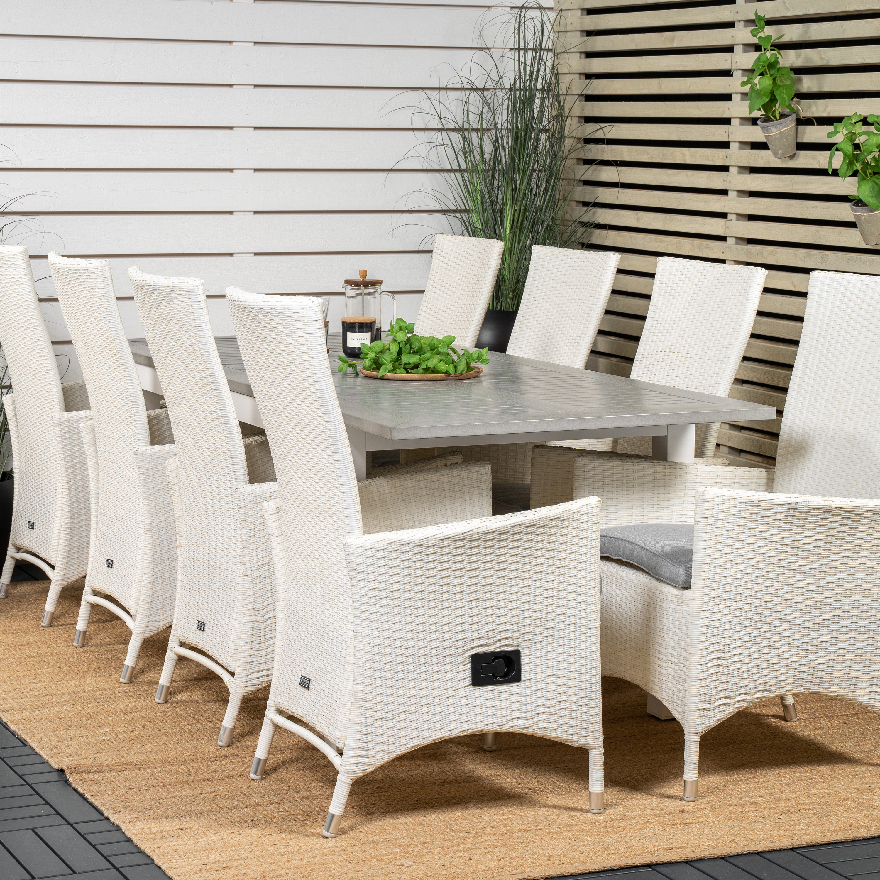 Matgrupp Venture Home Aleyna 160/240 med 8 Pishi Matstolar