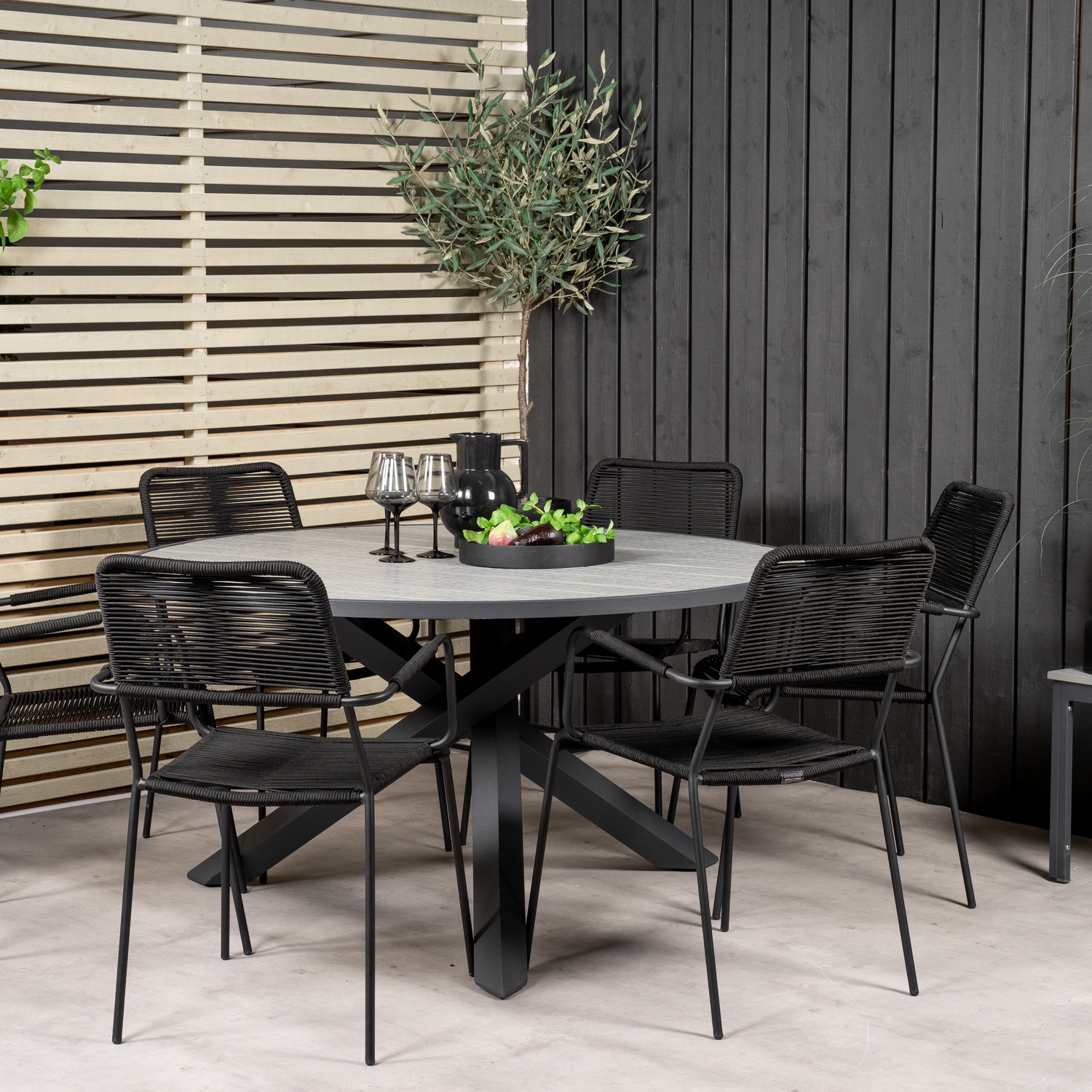 Matgrupp Venture Home Pincy Ø140 med 6 Leon Karmstolar