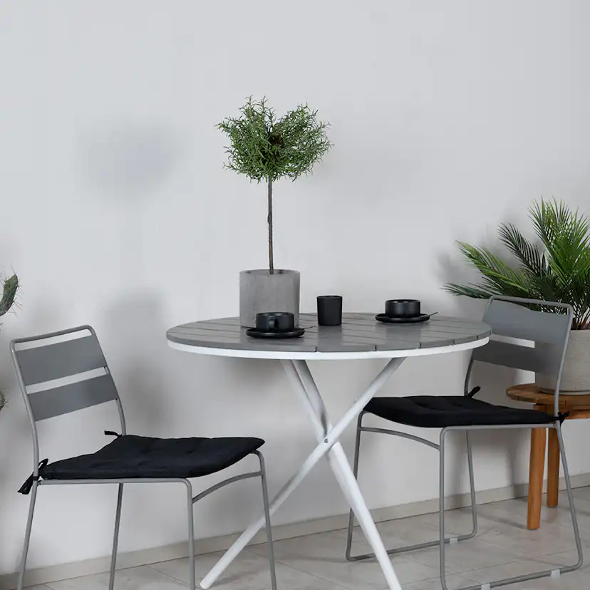 Matgrupp Venture Home Pandi Rund med 2 Liva Stolar