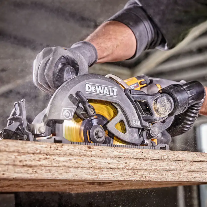 Cirkelsåg Dewalt DCS577N-XJ Utan batteri och laddare 54 V