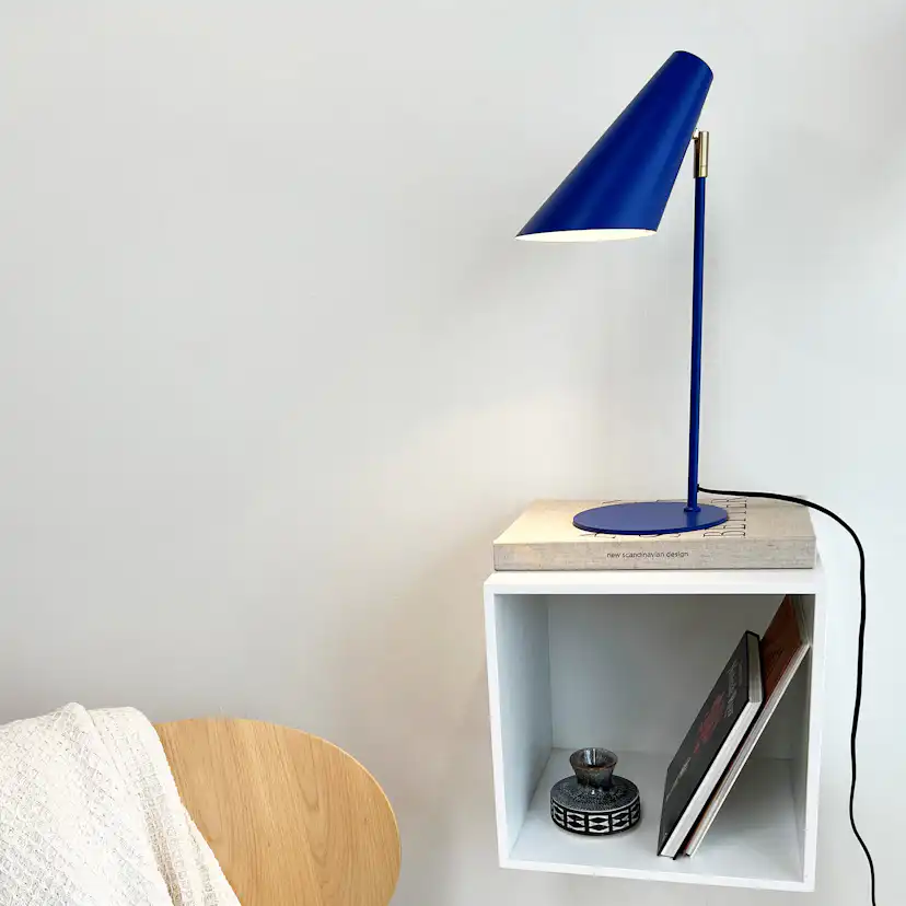 Bordslampa Dyberg Larsen Cale