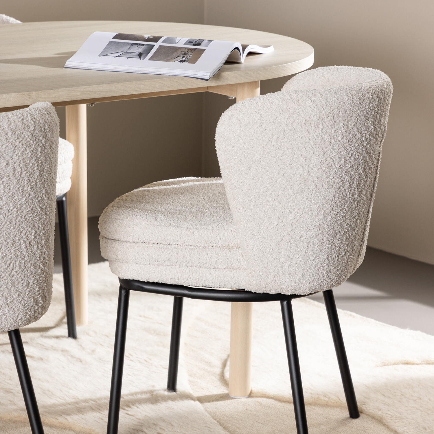 Matgrupp Venture Home Andy 180 med 4 st Agnes Stolar