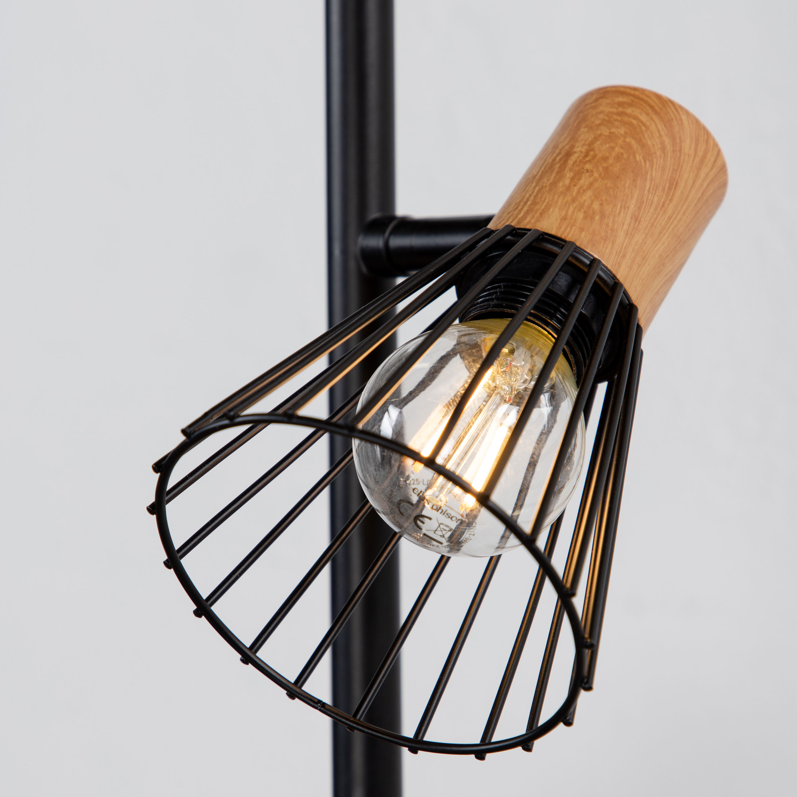 Golvlampa Venture Home Atticus 3L