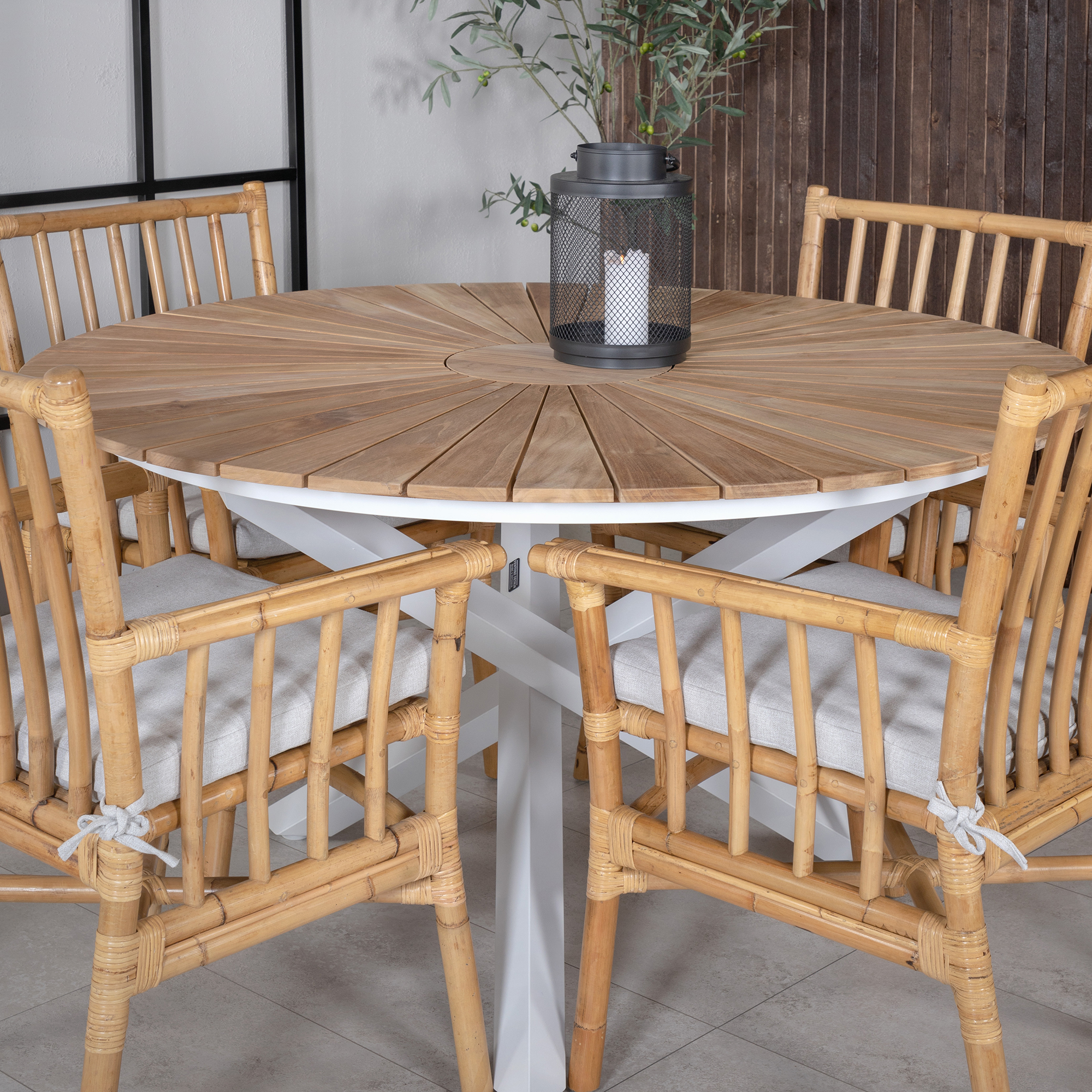 Matgrupp Venture Home Mendi Rund med 4 Cane Stolar