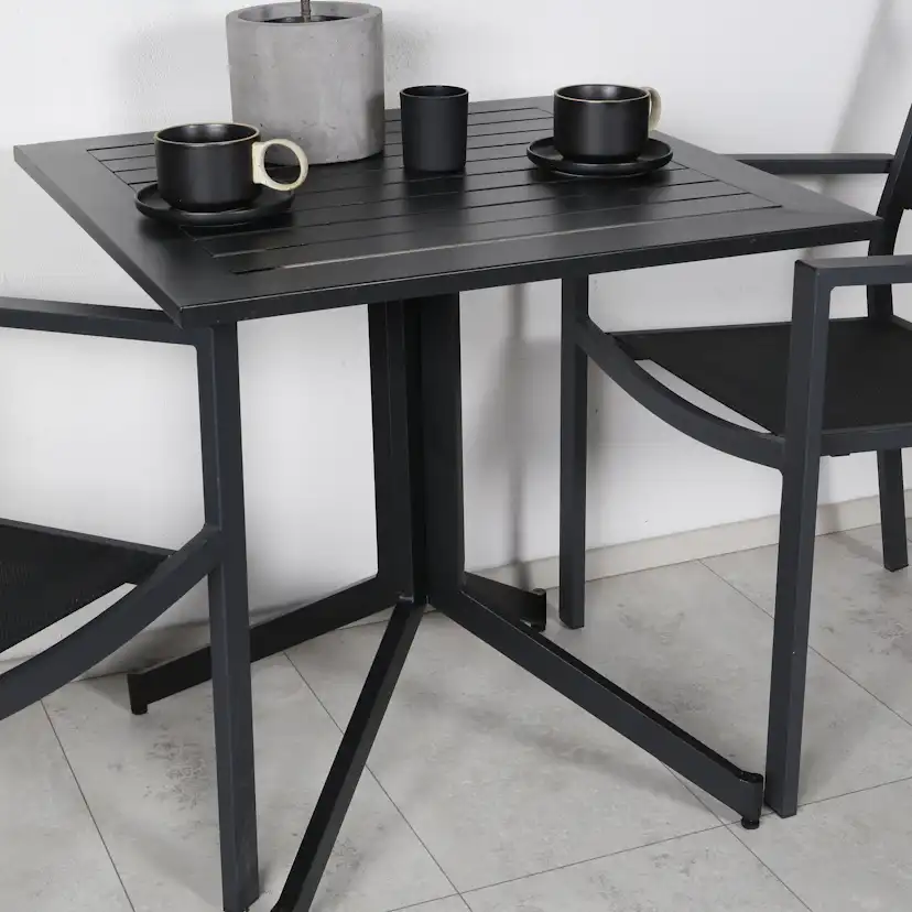 Cafégrupp Venture Home Wella med 2 Cubb Matstolar