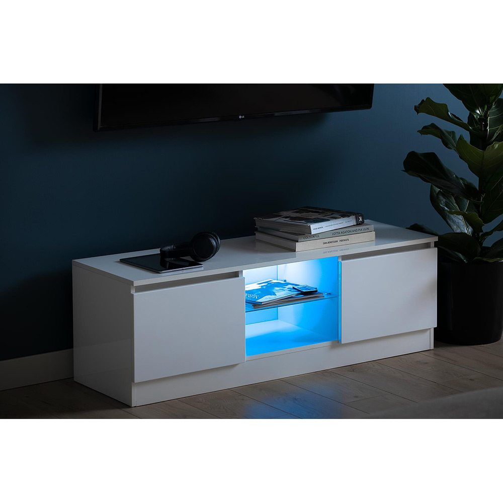 TV-Bänk Scandinavian Choice Kartberg 120 cm med LED-belysning