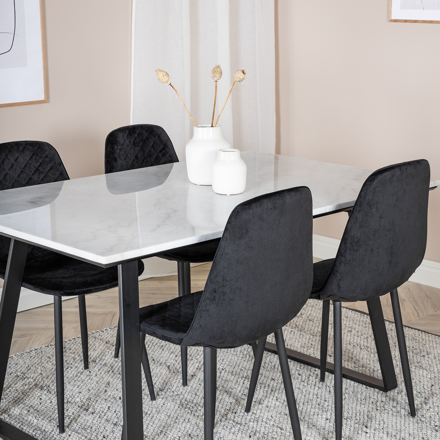 Matgrupp Venture Home Estelle 140 med 4 Phoi Stolar
