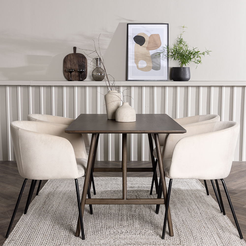 Matgrupp Venture Home Kaseidon med 4 st Berit stolar