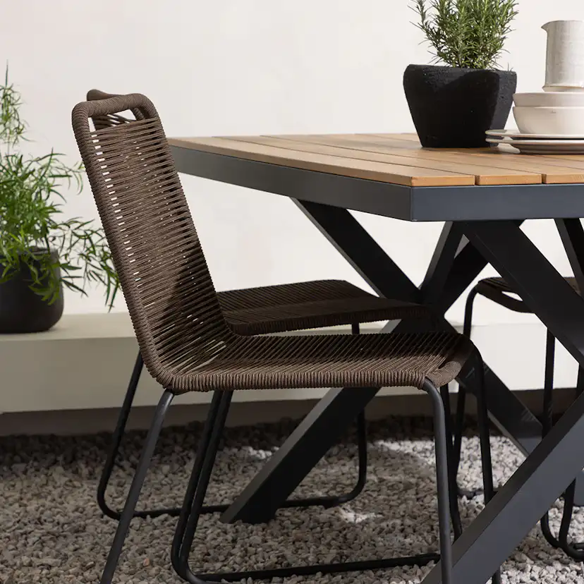 Matgrupp Venture Home Garcia Bord med 4 Lindos Stolar
