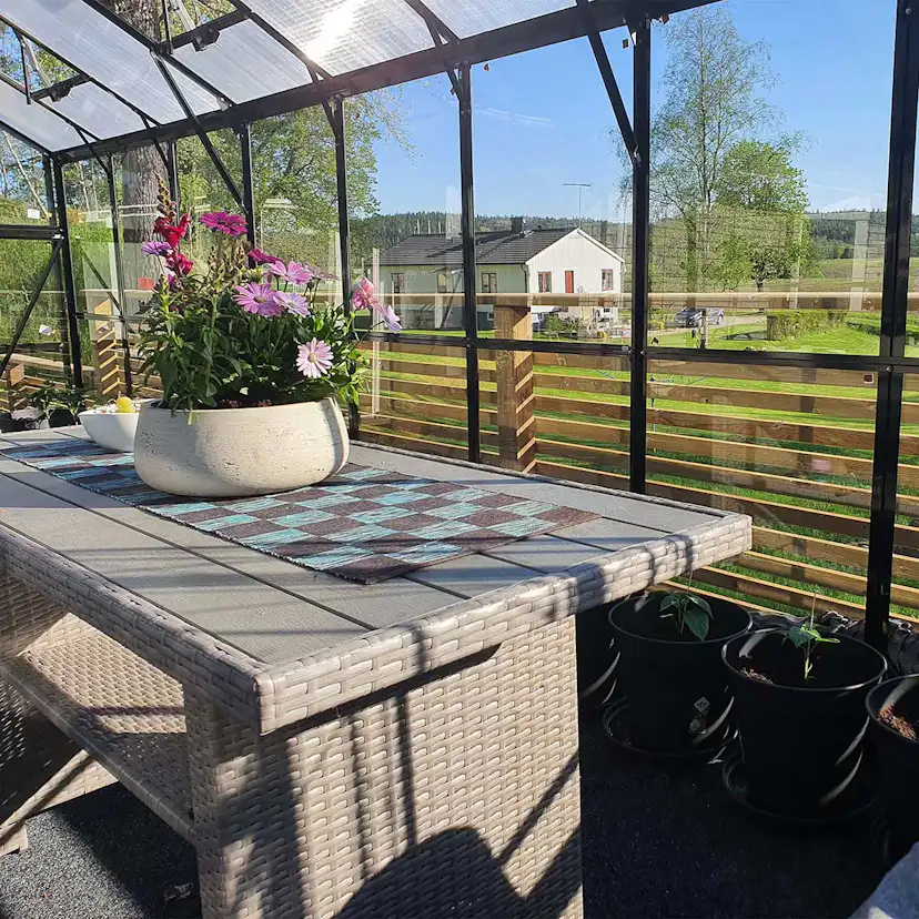 Växthus 14m2, glas, pc-tak, 6 fönster, Svart Svart