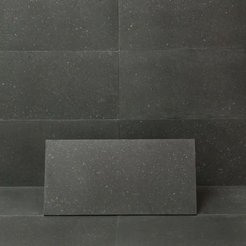 Granit Arredo Ibrastone Svart Mattpolerad 31x61 cm