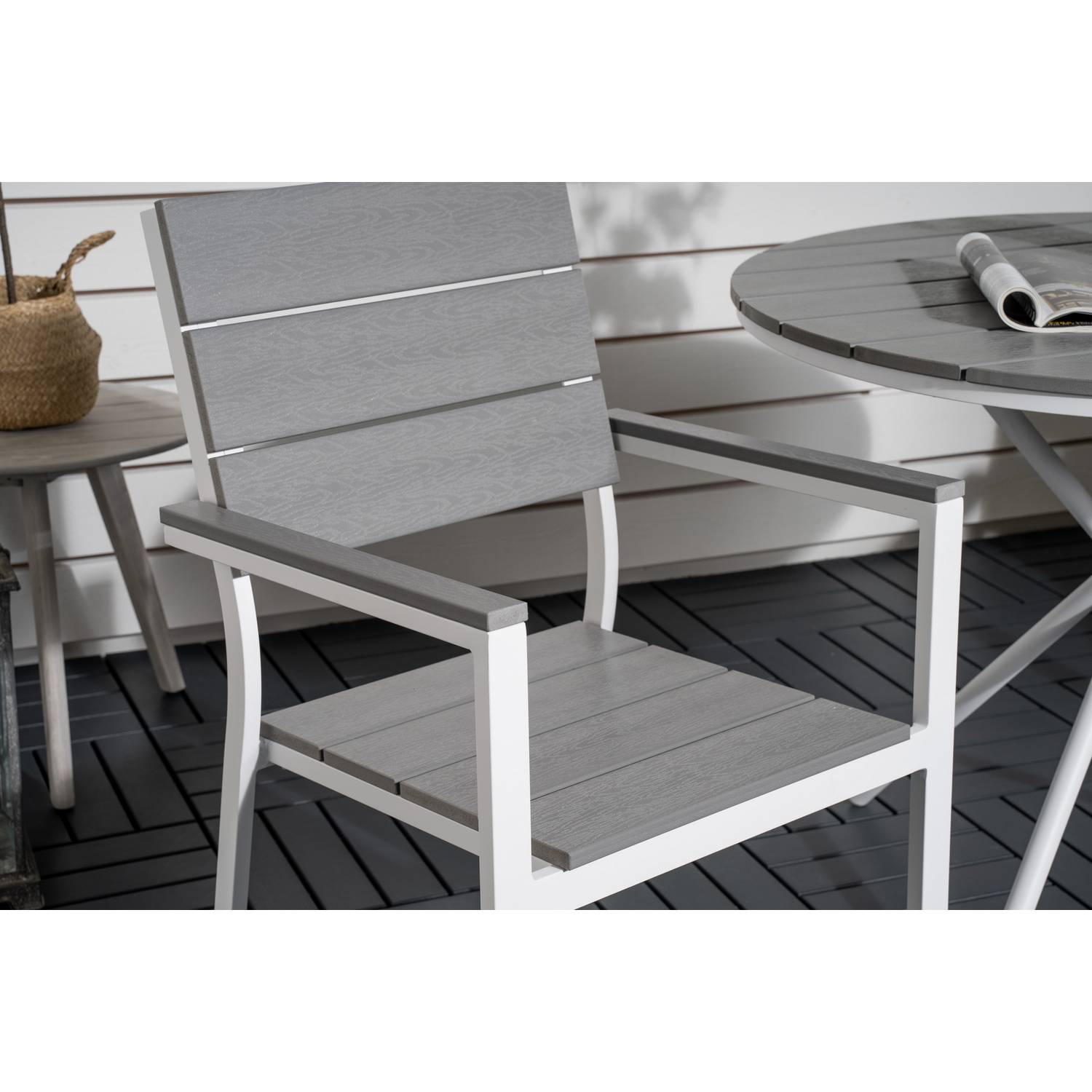 Cafégrupp Venture Home Parma Caféset Rund Ø90 cm med 2 Levels Stolar