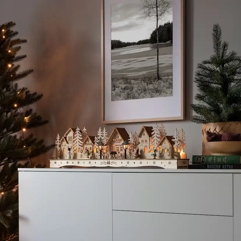 Julby Gnosjö Konstsmide Hus i Rad