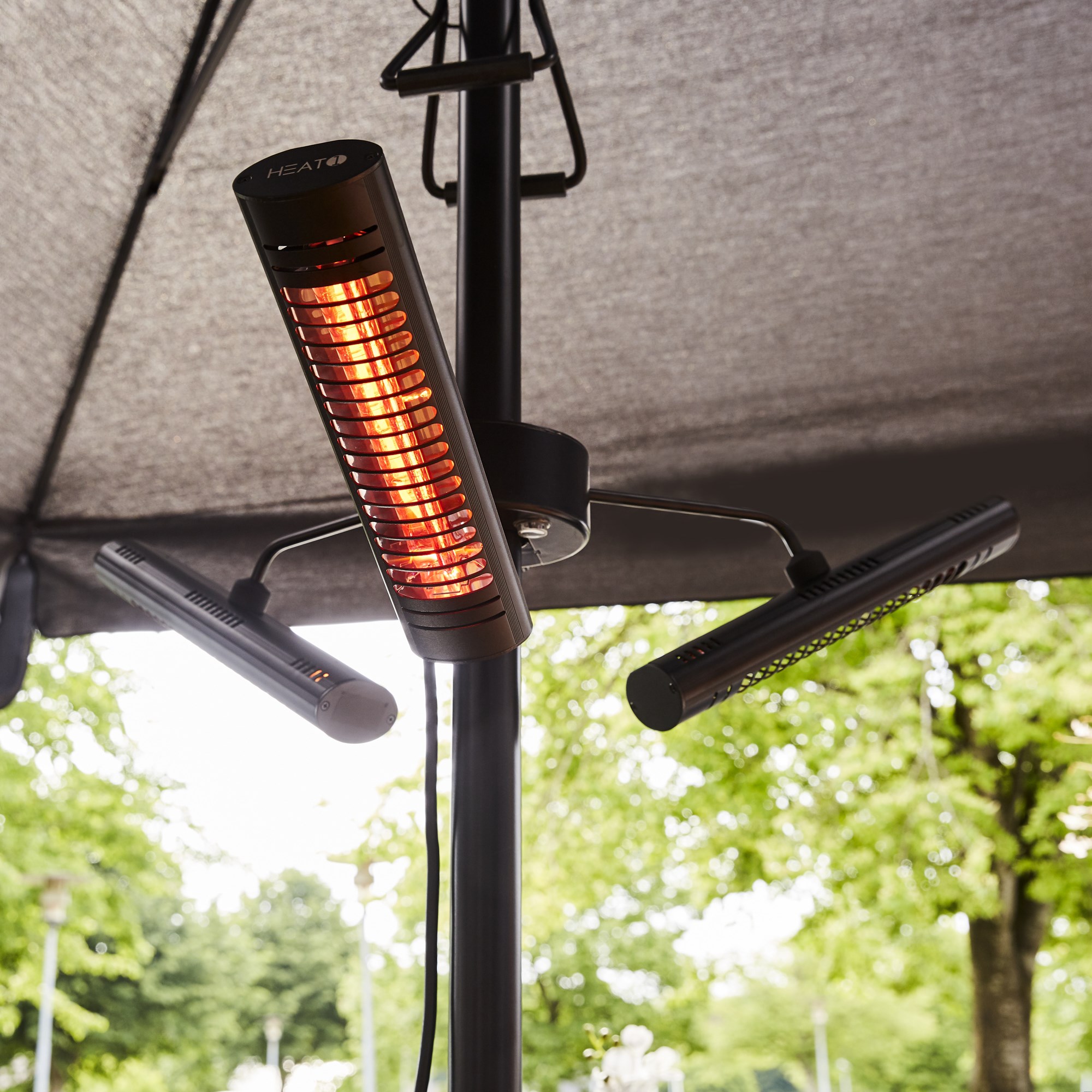Infravärmare HEAT1 ECO High-line 3x670W Terrassvärmare för Parasol, Svart Aluminium