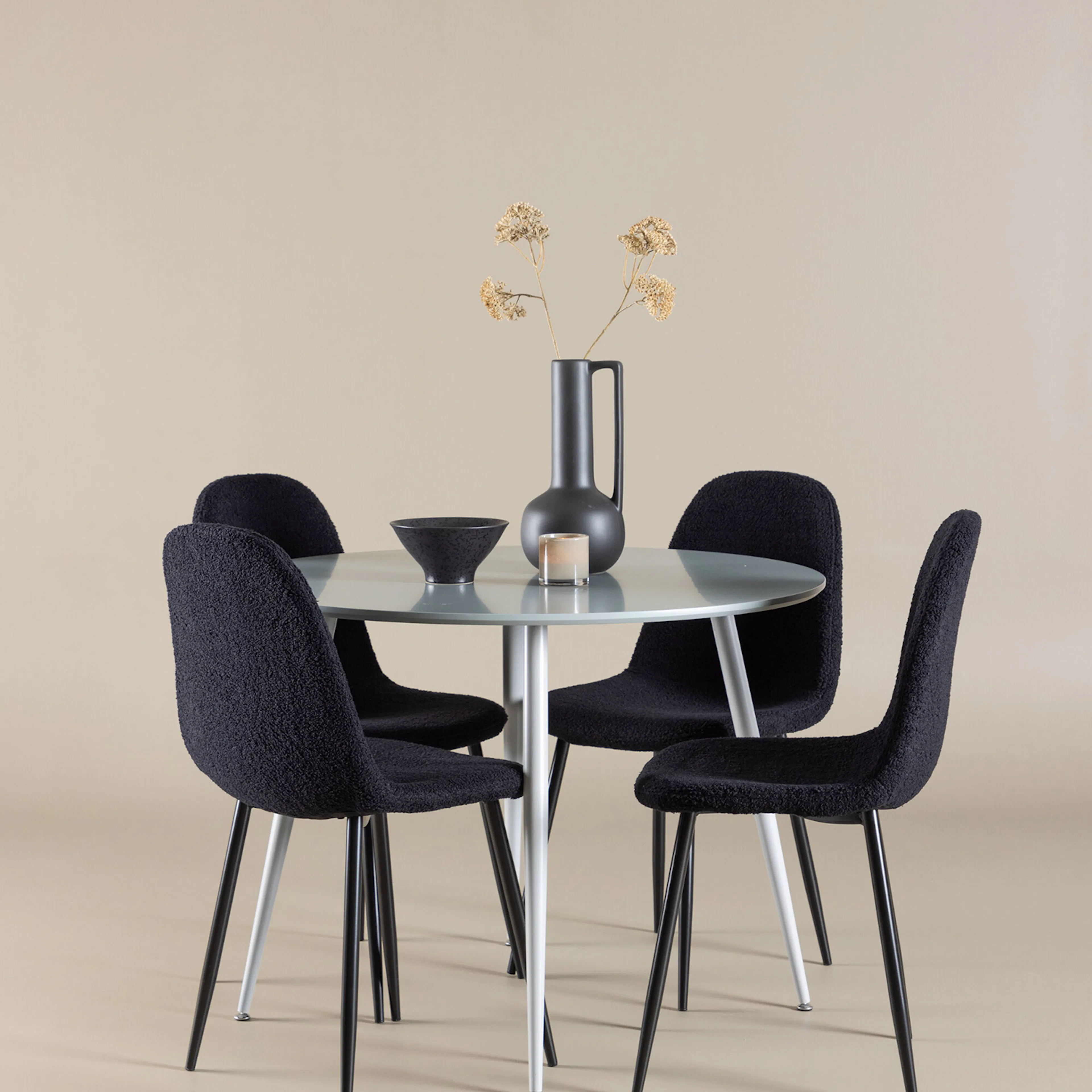Plaza Dining Table with Polar Dining Chair Grå/Svart