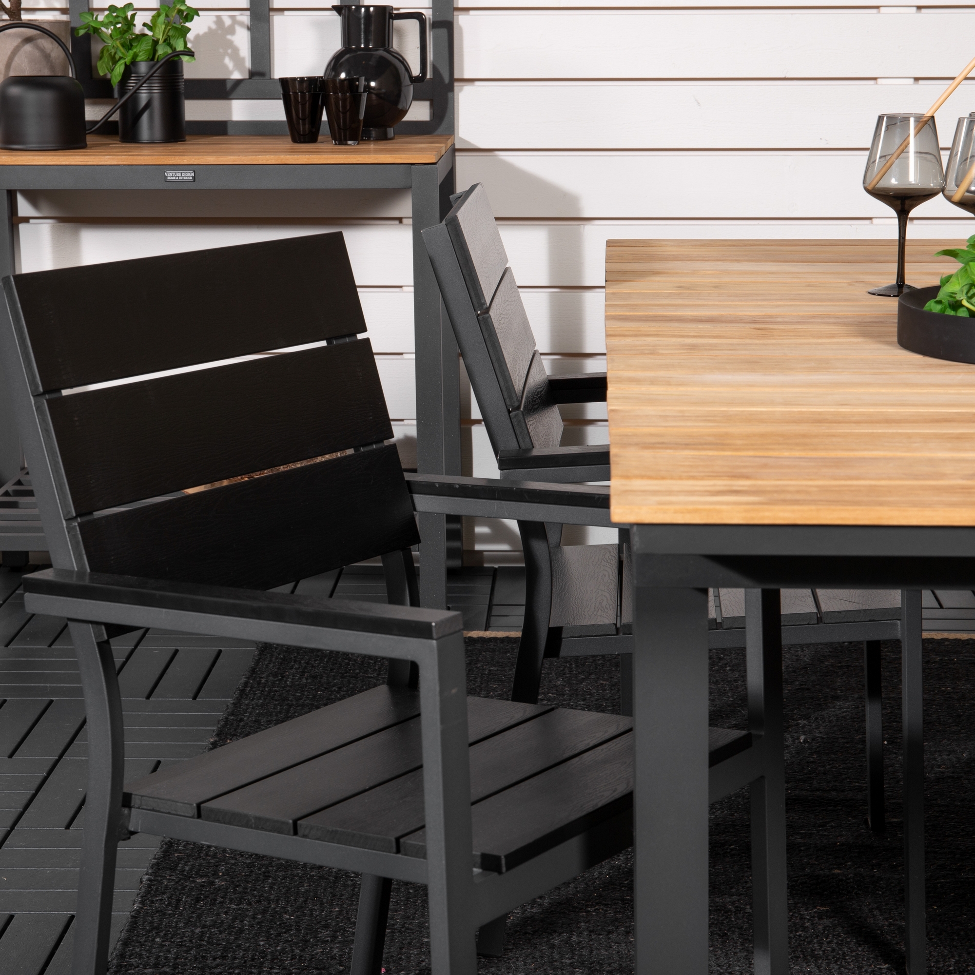 Matgrupp Utomhus Venture Home Meya 160/240 med 4 Lova Trädgårdsstolar