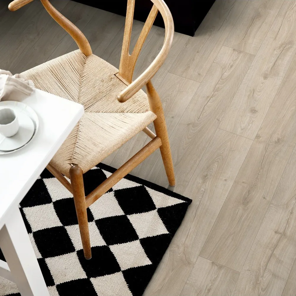 Laminatgolv Modern Plank 4V - NEW ENGLAND OAK Living Expression_NEW