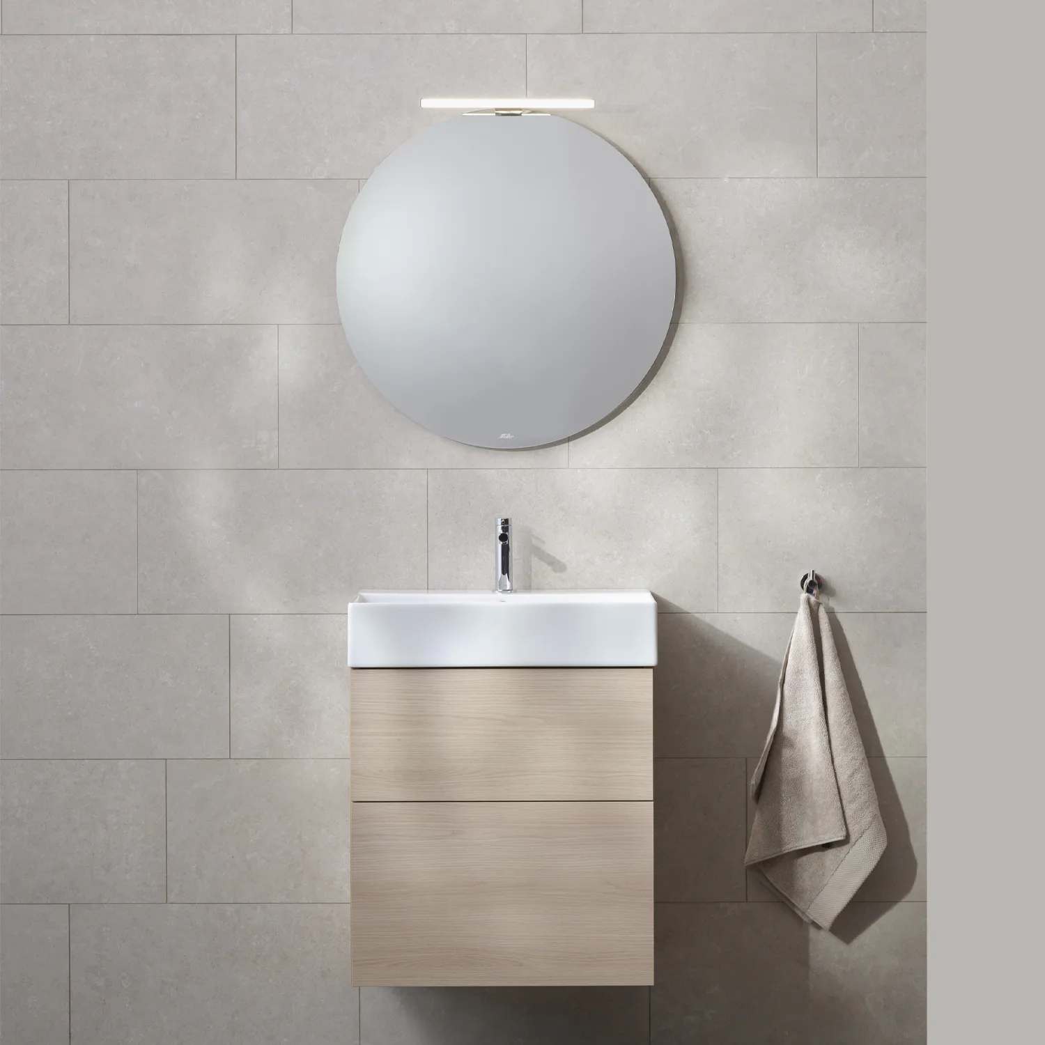 Möbelpaket Miller Badrum New York med Bloc Tvättställ och Spegel