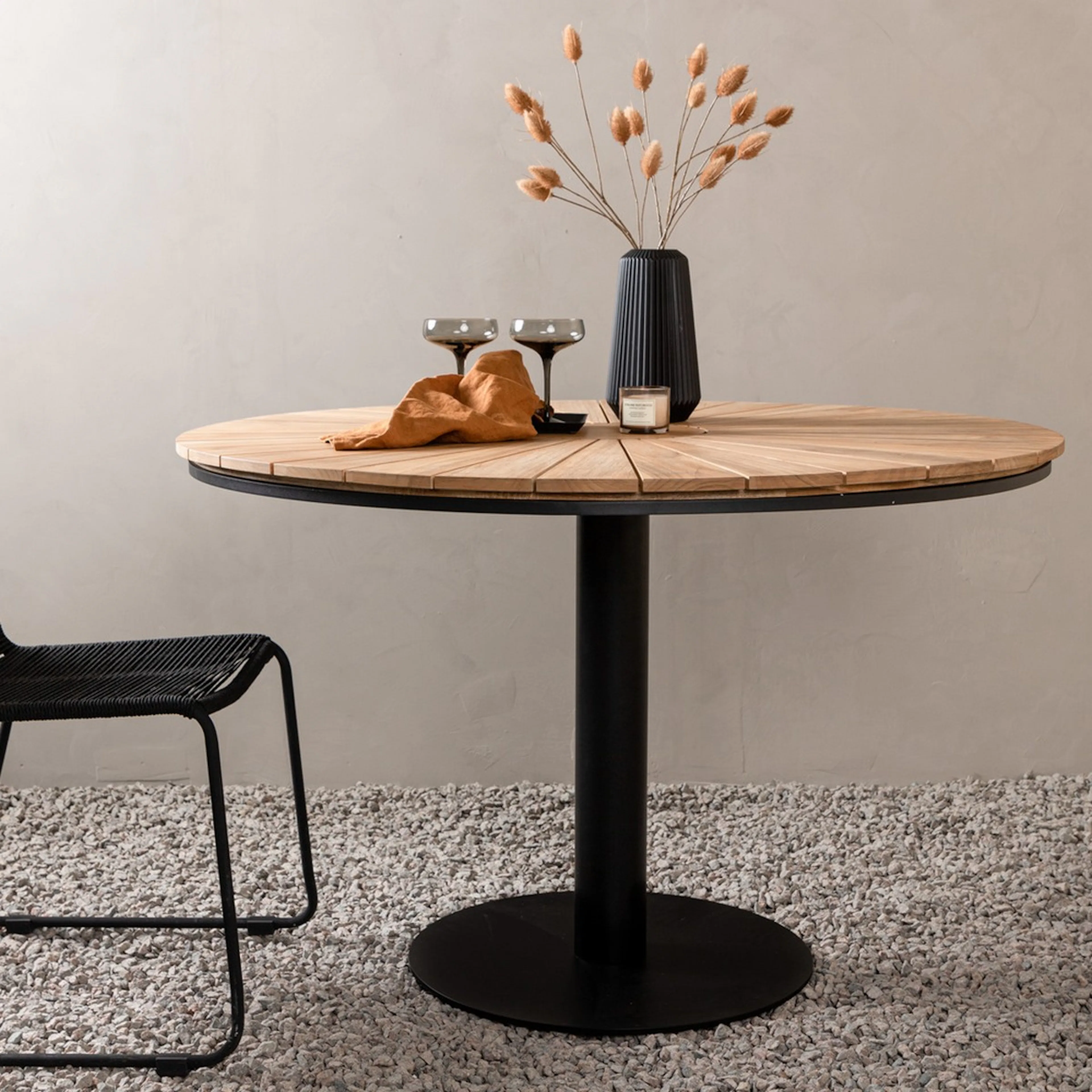 Matbord Venture Home Croft Runt Utomhusbord med Skiva i Teak Ø120 cm