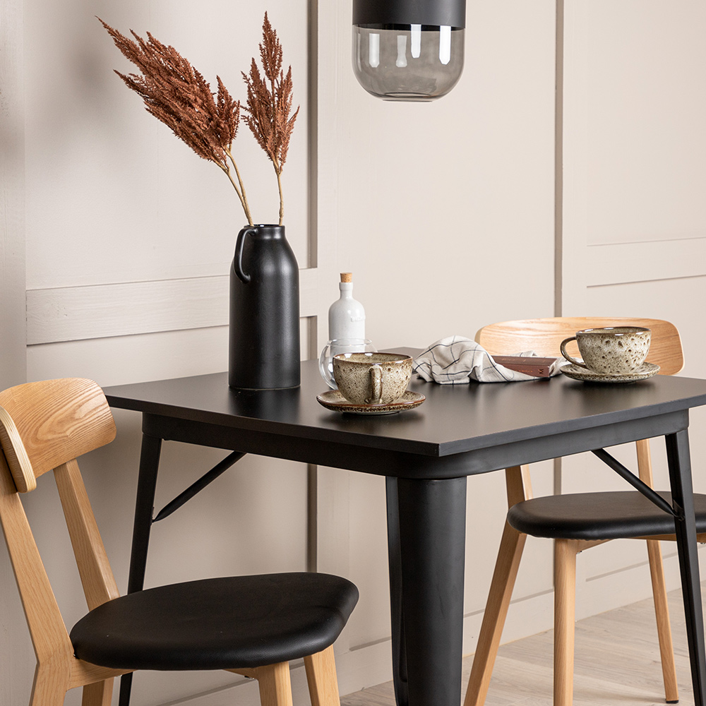 Matgrupp Venture Home Tempe med 2 Sanjos Stolar