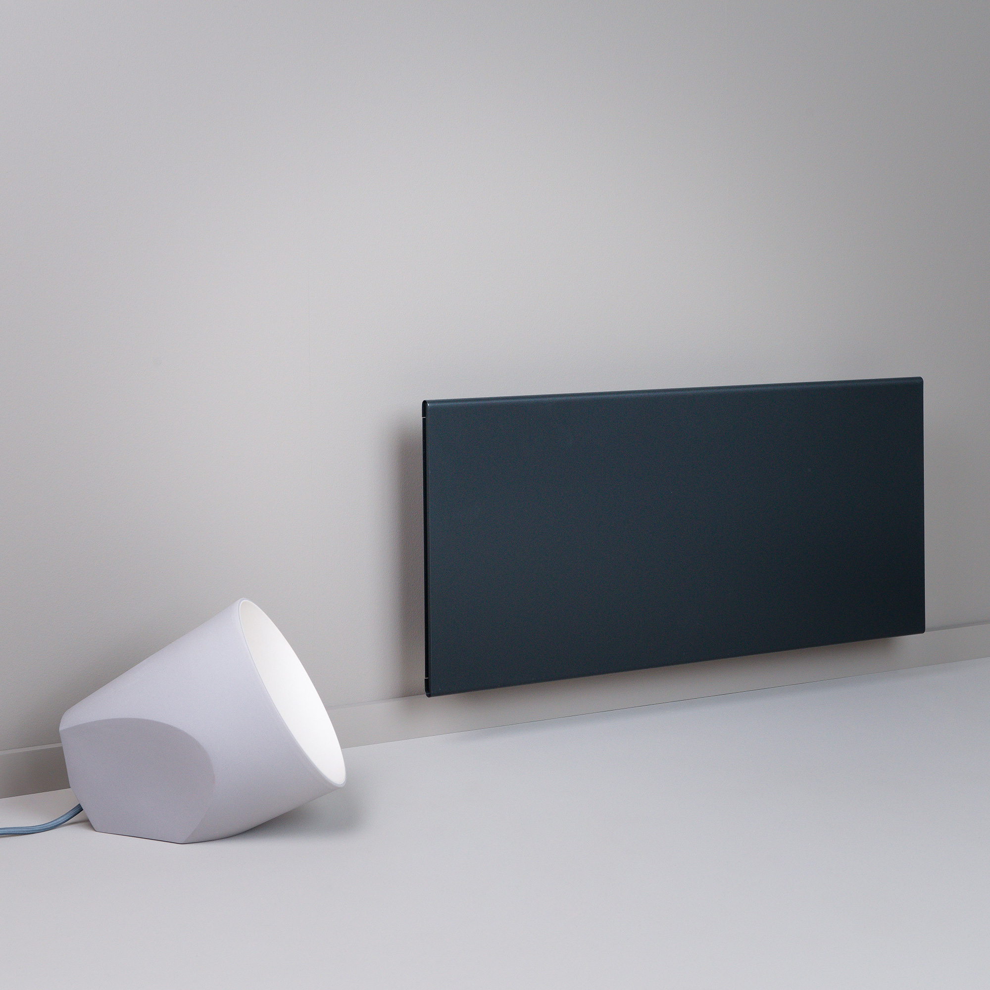 Elelement Adax Neo H KWT Wifi Svart Höjd 210mm Djup 87mm 230V Stickkontakt Effekt: 1000W