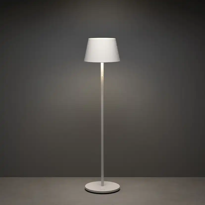 Golvlampa Gnosjö Konstsmide Pomezia USB