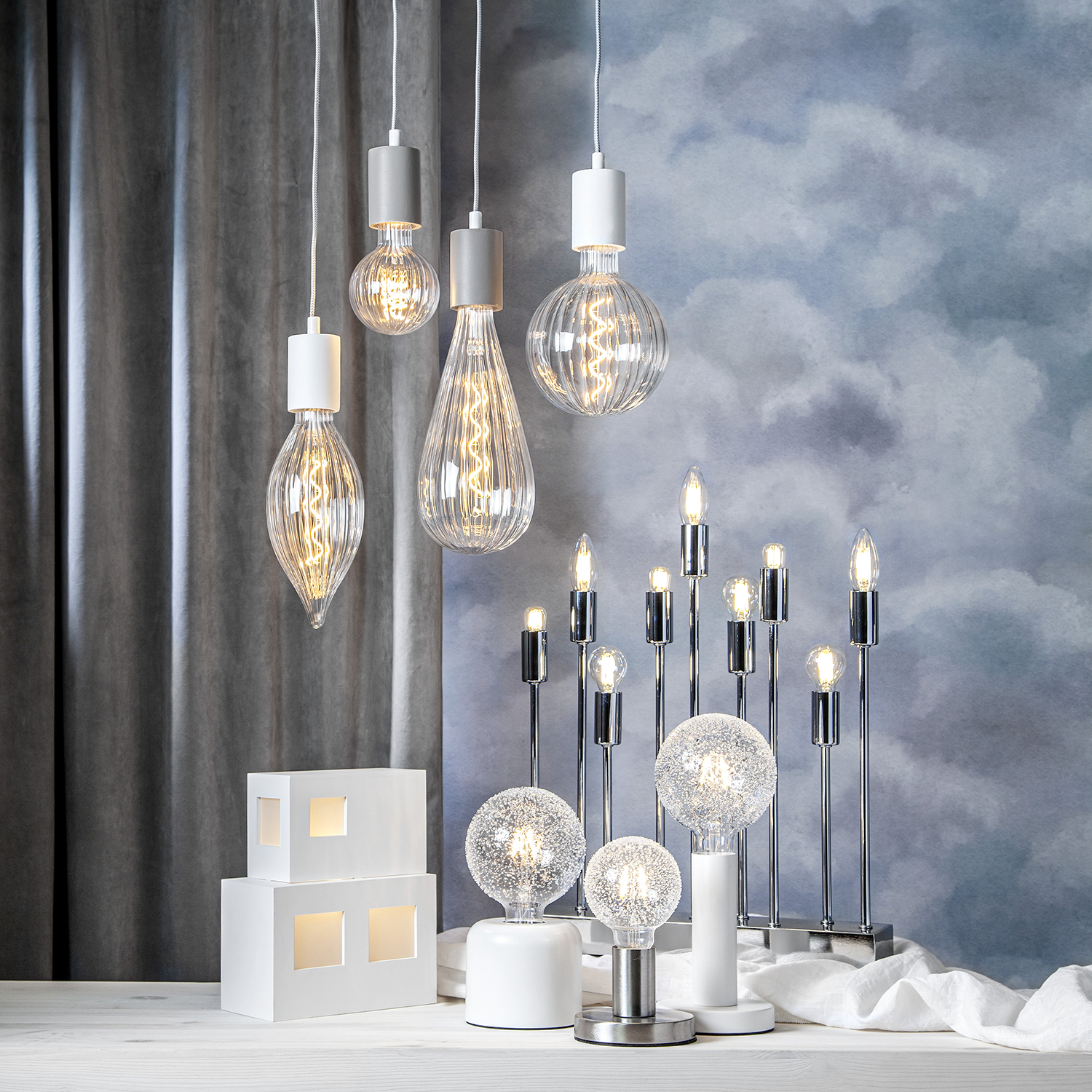 LED-lampa Star Trading Decoled Line E27 G95