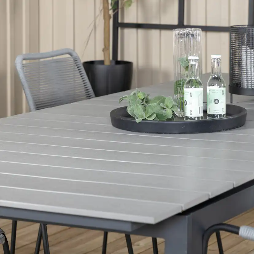 Matgrupp Venture Home Lova 224 med 6 Leon Matstolar