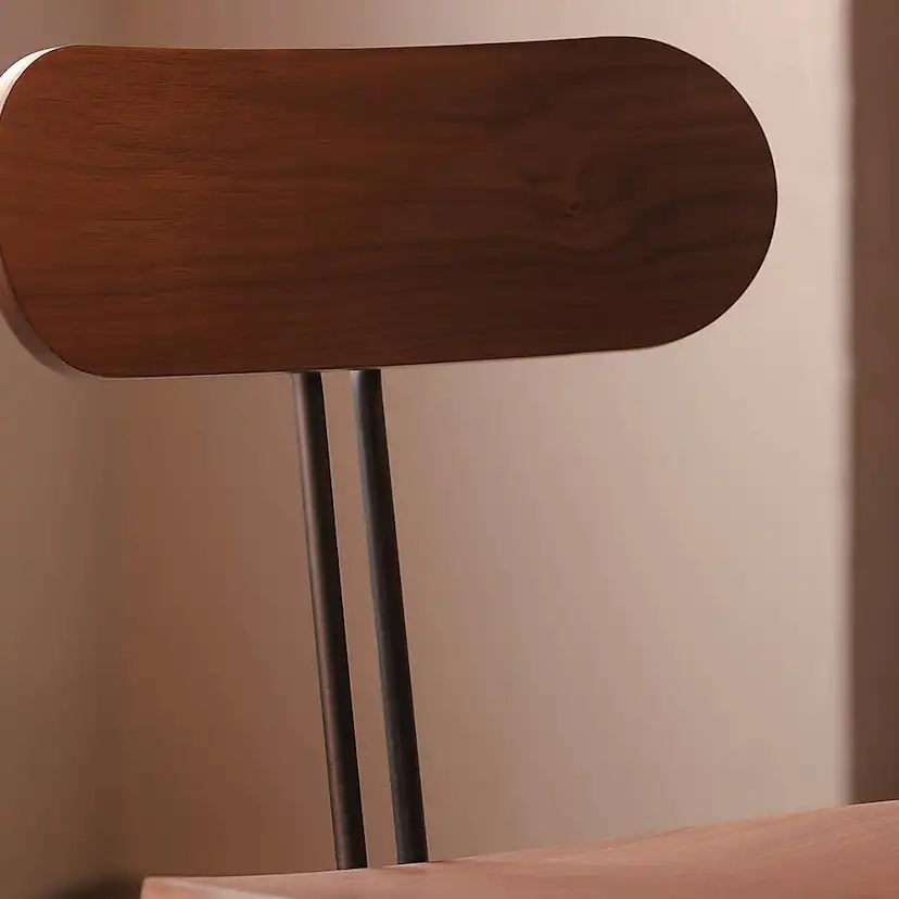 Matgrupp In Living Noira med 4 Stolar