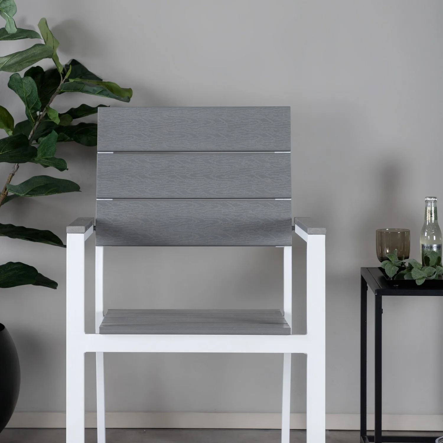 Vit/Grå
