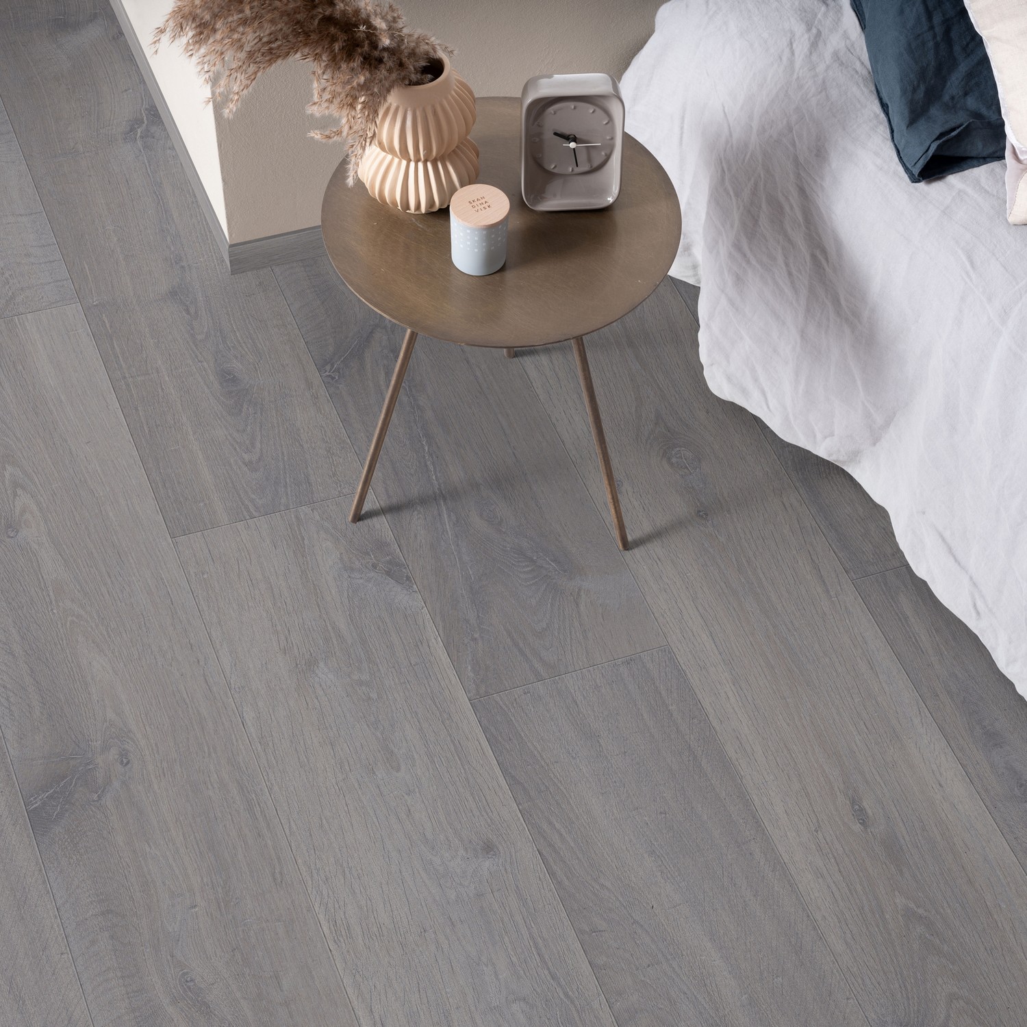 Laminatgolv Modern Plank 4V - SensationURBAN GREY OAK, PLANK Original Excellence