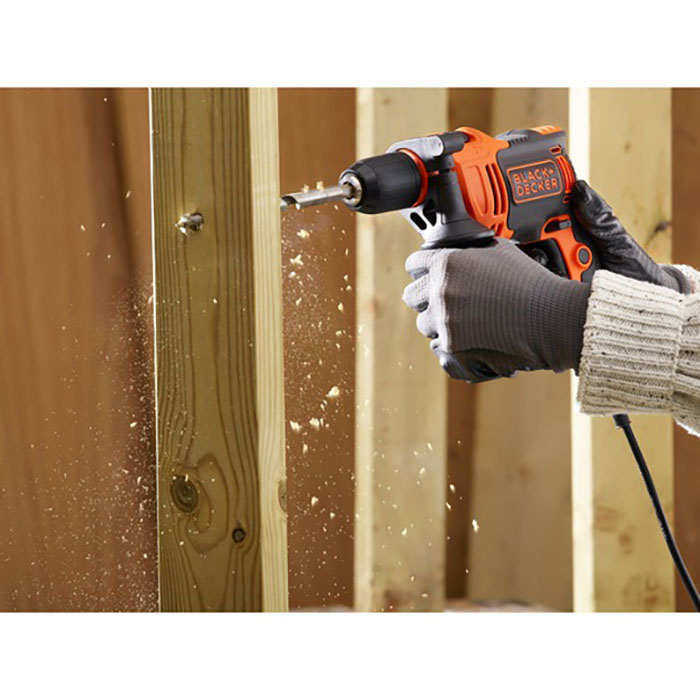 Slagborrmaskin Black & Decker BEH710 710W