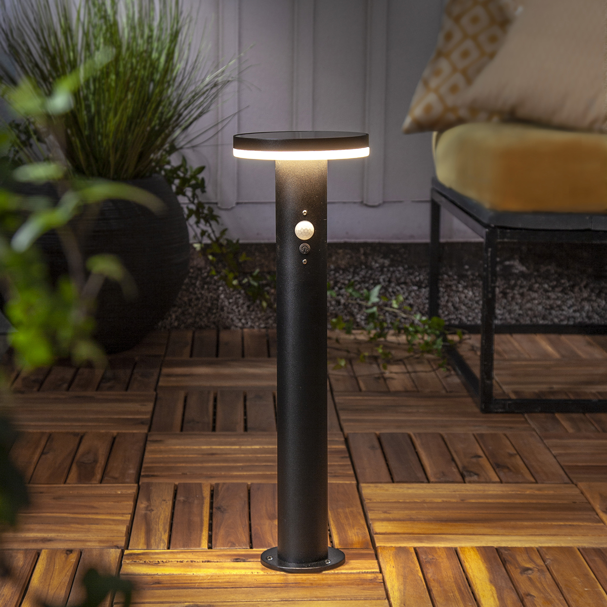 Solcell Pollare Star Trading Valletta LED