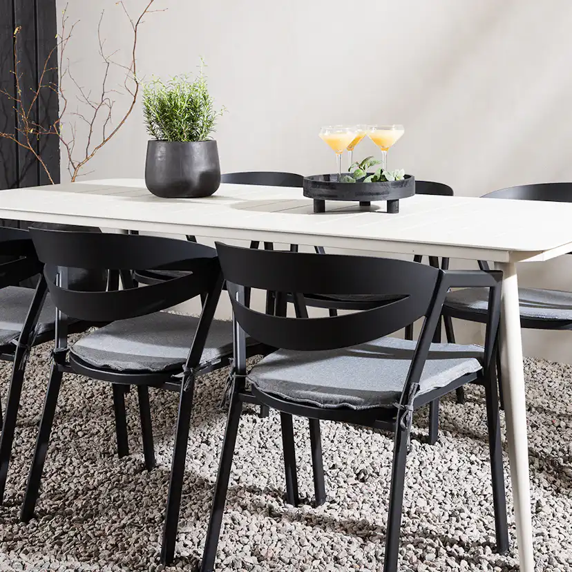 Matgrupp Venture Home Lina med 6 Slit Stolar