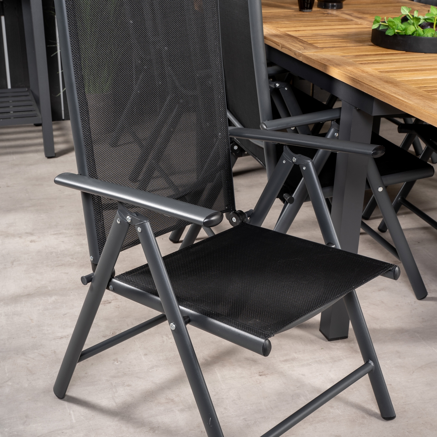 Matgrupp Venture Home Perla 160/240 med 8 Bront Positionsstolar
