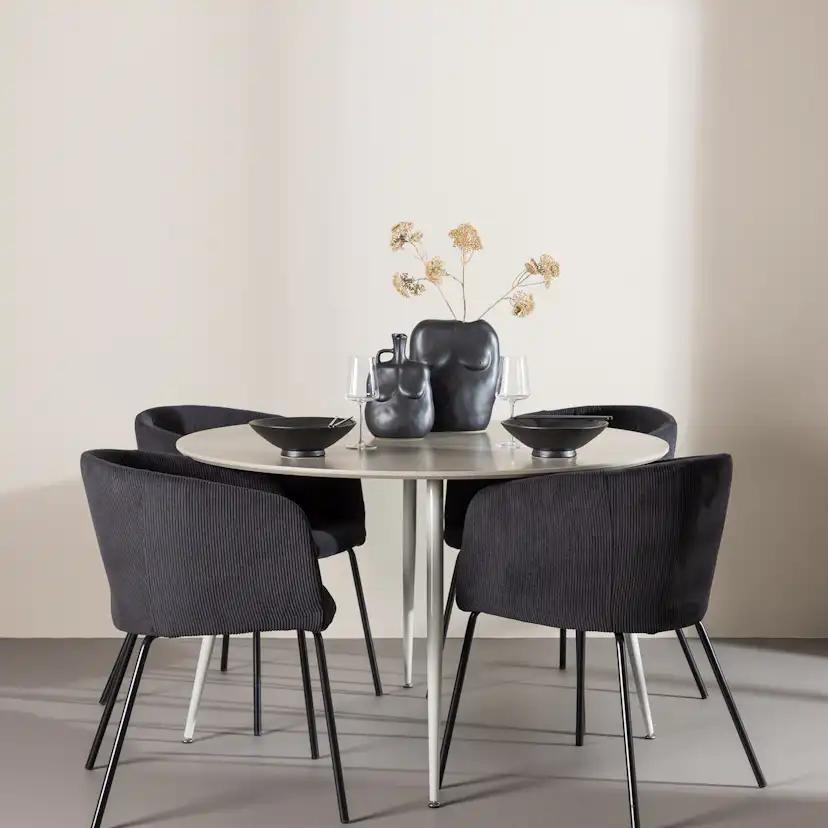 Matgrupp Venture Home Plaza Ø120 med 4 st Berit Stolar